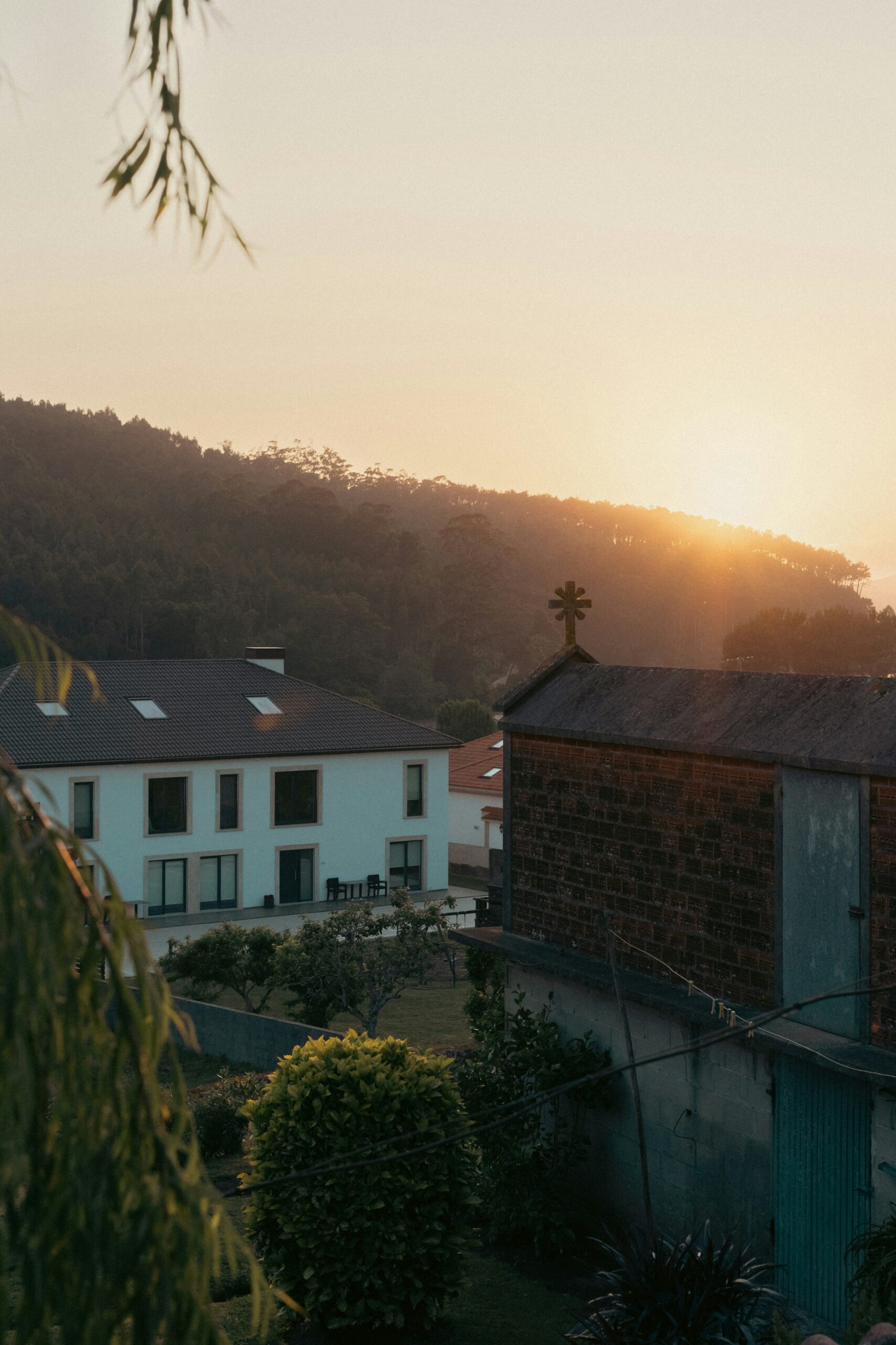 Photo by <a href="https://unsplash.com/@jswords" rel="nofollow">Jack Swords</a> on <a href="https://unsplash.com/?utm_source=hostinger&utm_medium=referral" rel="nofollow">Unsplash</a>